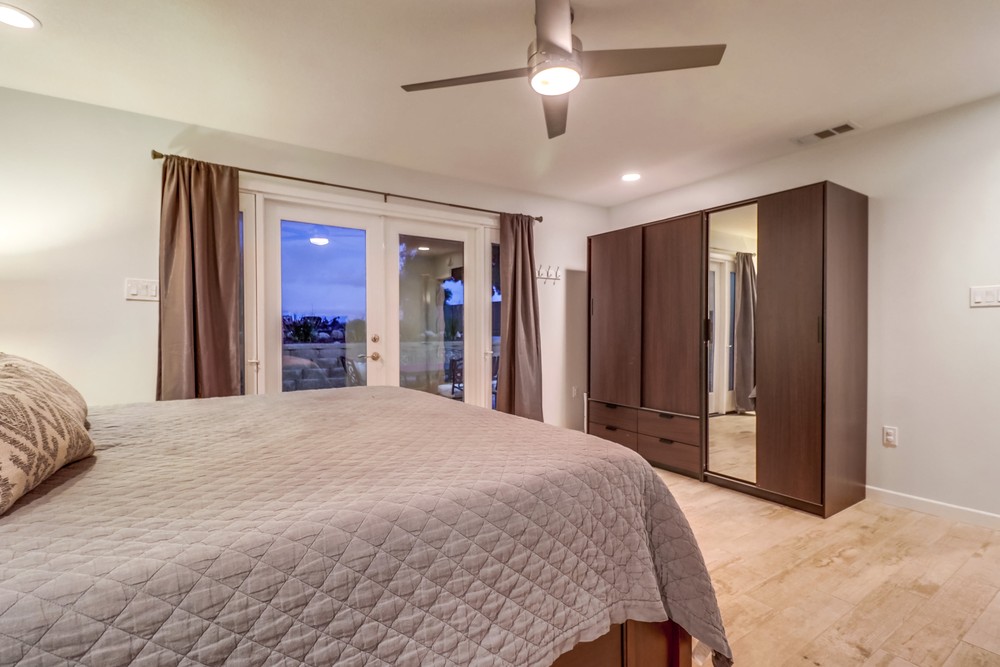 Virtual tour photo 50 of 95 for 4151 Clairemont Dr