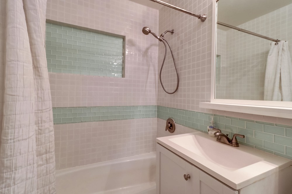 Virtual tour photo 63 of 95 for 4151 Clairemont Dr