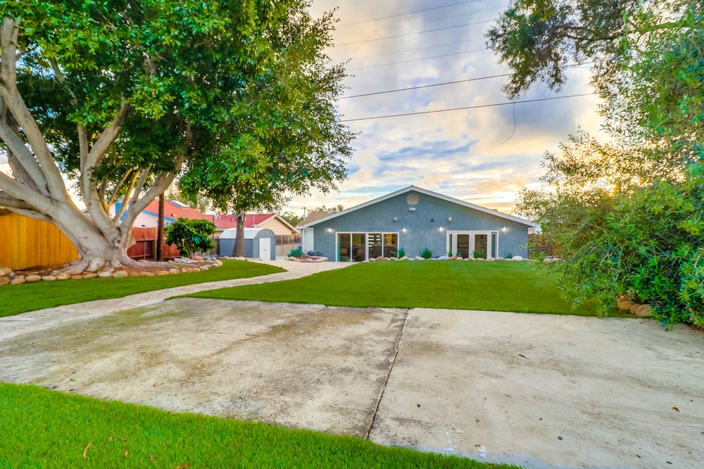Virtual tour photo 82 of 95 for 4151 Clairemont Dr