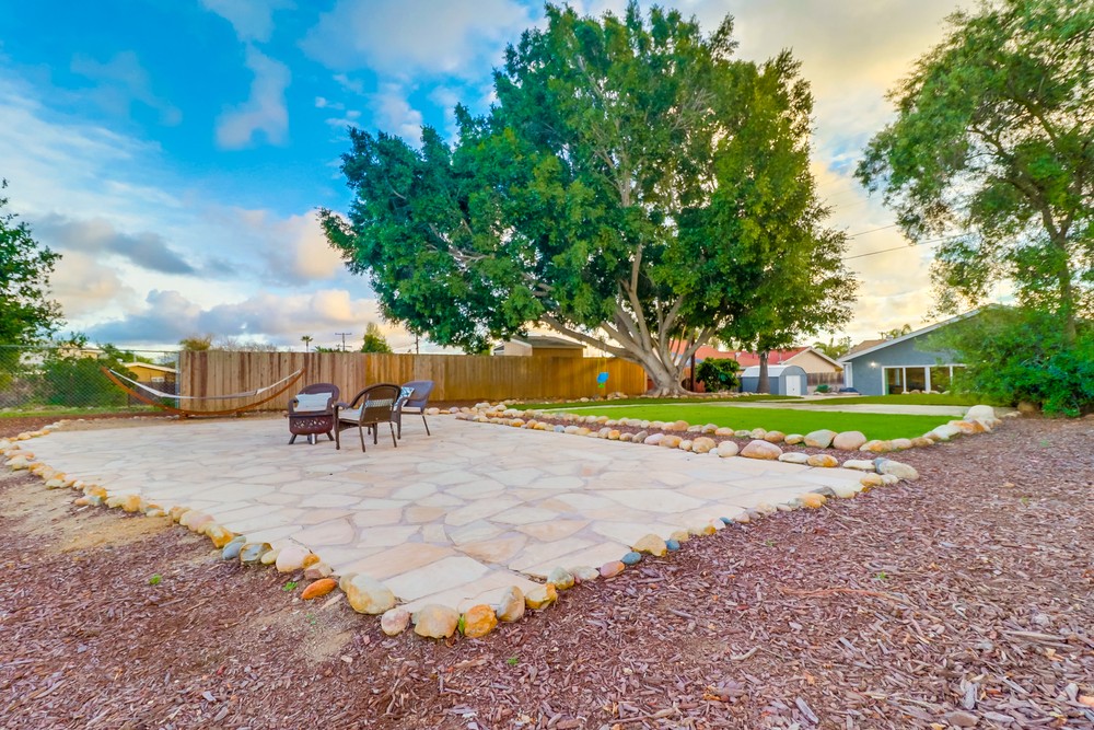 Virtual tour photo 85 of 95 for 4151 Clairemont Dr