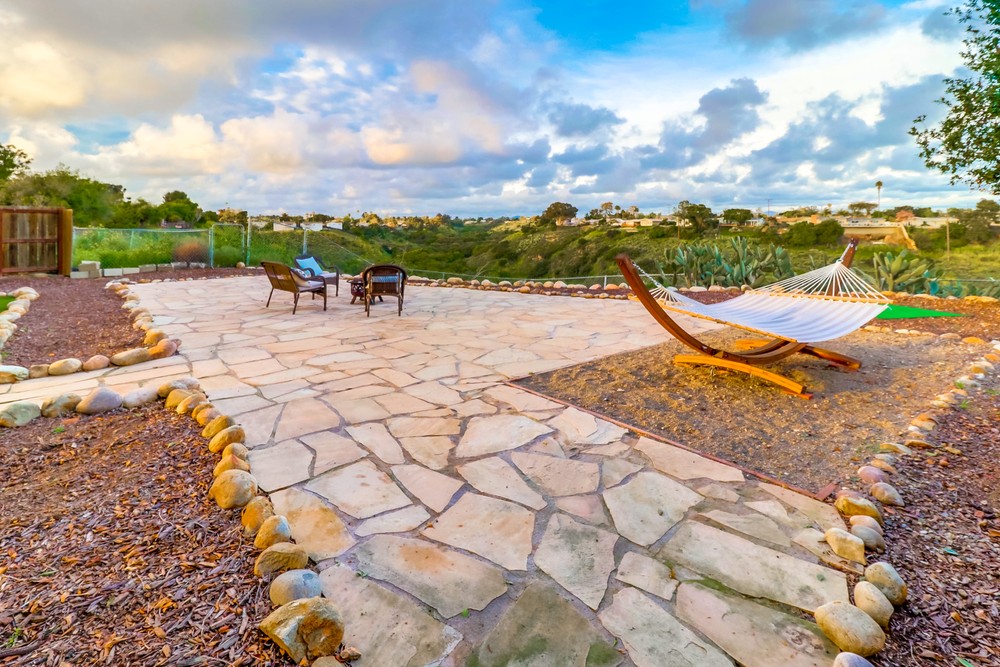 Virtual tour photo 86 of 95 for 4151 Clairemont Dr