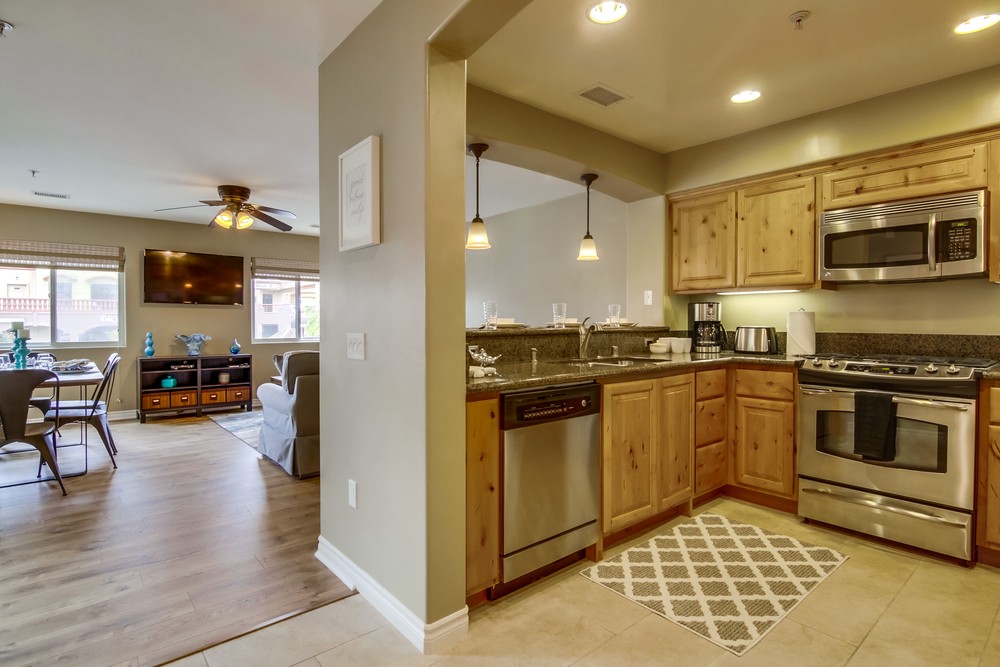 Virtual tour photo 7 of 48 for 4151 Mission Blvd #215