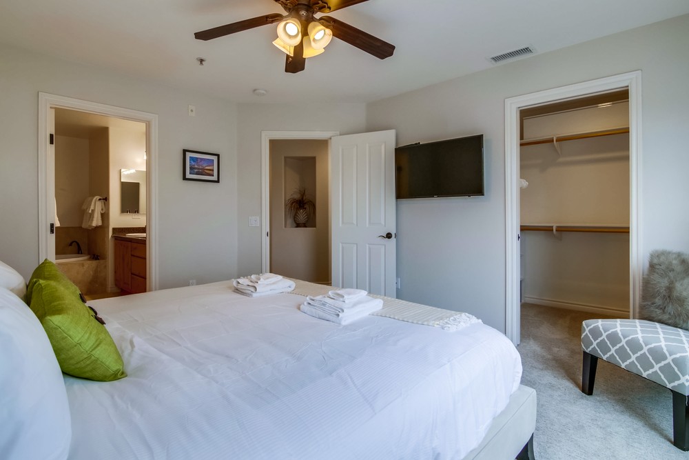 Virtual tour photo 34 of 48 for 4151 Mission Blvd #215