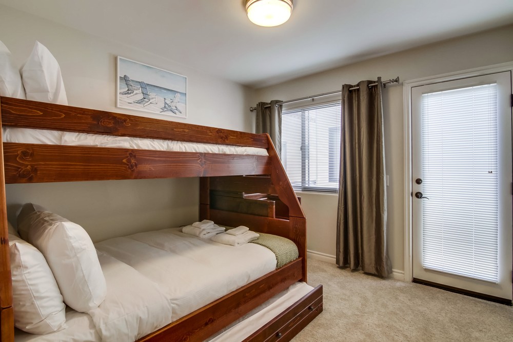 Virtual tour photo 41 of 48 for 4151 Mission Blvd #215