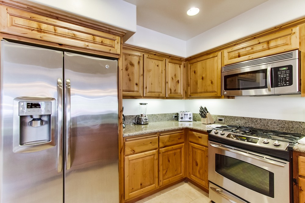 Virtual tour photo 11 of 33 for 4151 Mission Boulevard #213