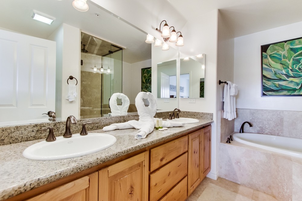 Virtual tour photo 17 of 33 for 4151 Mission Boulevard #213