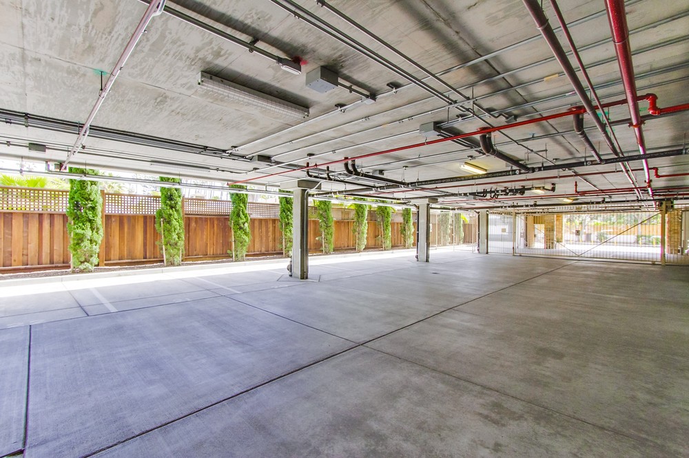Virtual tour photo 32 of 33 for 4151 Mission Boulevard #213