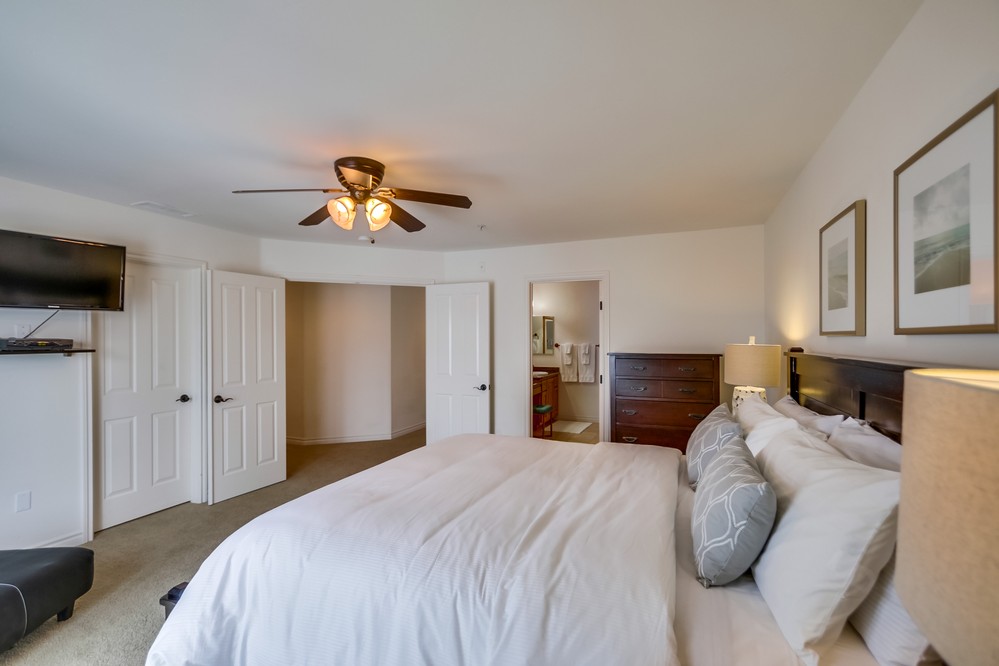 Virtual tour photo 18 of 32 for 4151 Mission Boulevard #214