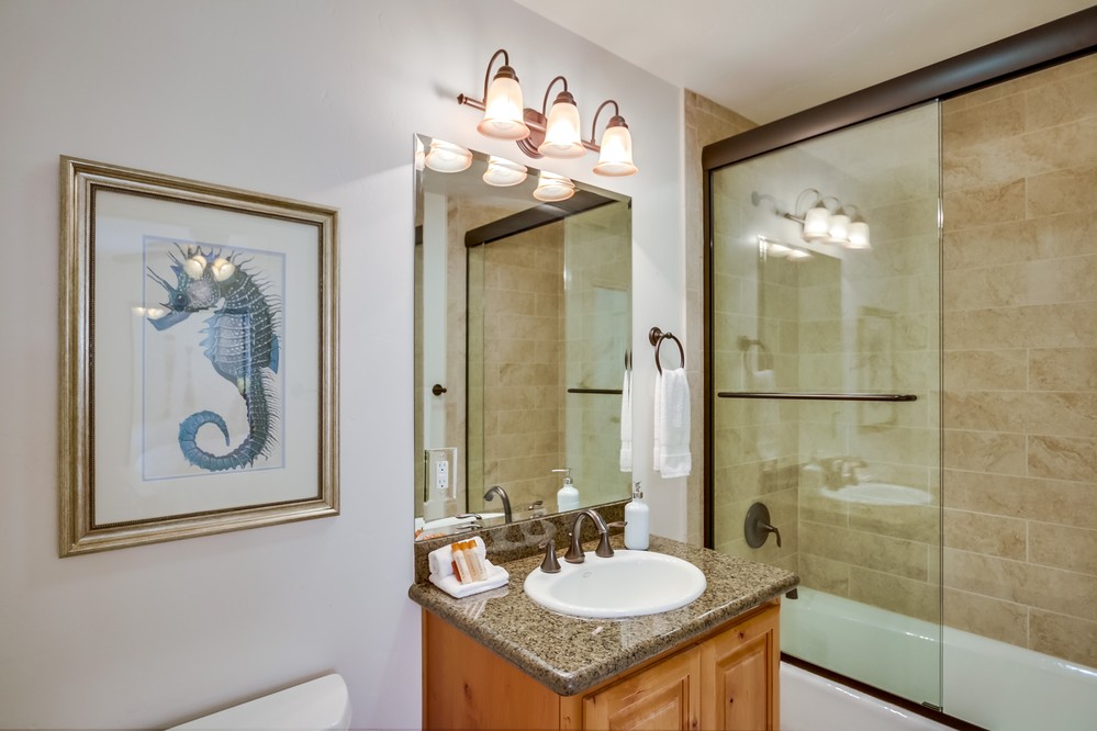Virtual tour photo 28 of 32 for 4151 Mission Boulevard #214