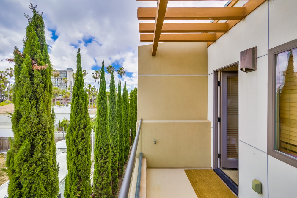 Virtual tour photo 33 of 32 for 4151 Mission Boulevard #214