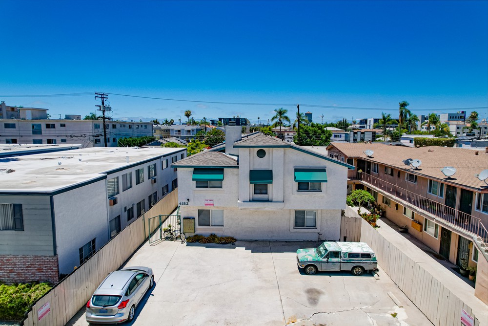 Virtual tour photo 10 of 32 for 4152 Iowa St