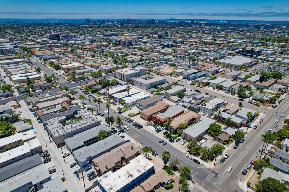 Virtual tour photo 21 of 32 for 4152 Iowa St