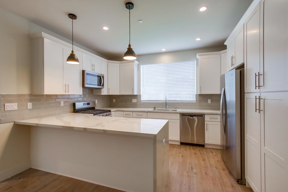 Virtual tour photo 14 of 50 for 4152 Nordica Ave