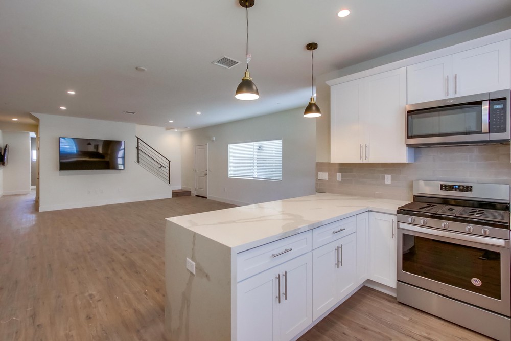Virtual tour photo 16 of 50 for 4152 Nordica Ave
