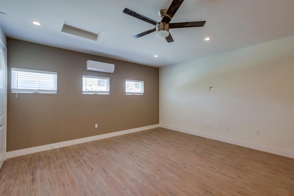 Virtual tour photo 20 of 50 for 4152 Nordica Ave