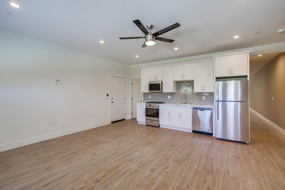 Virtual tour photo 22 of 50 for 4152 Nordica Ave
