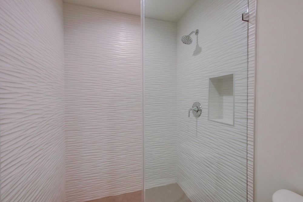 Virtual tour photo 36 of 50 for 4152 Nordica Ave