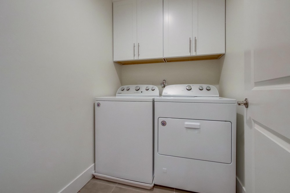 Virtual tour photo 45 of 50 for 4152 Nordica Ave