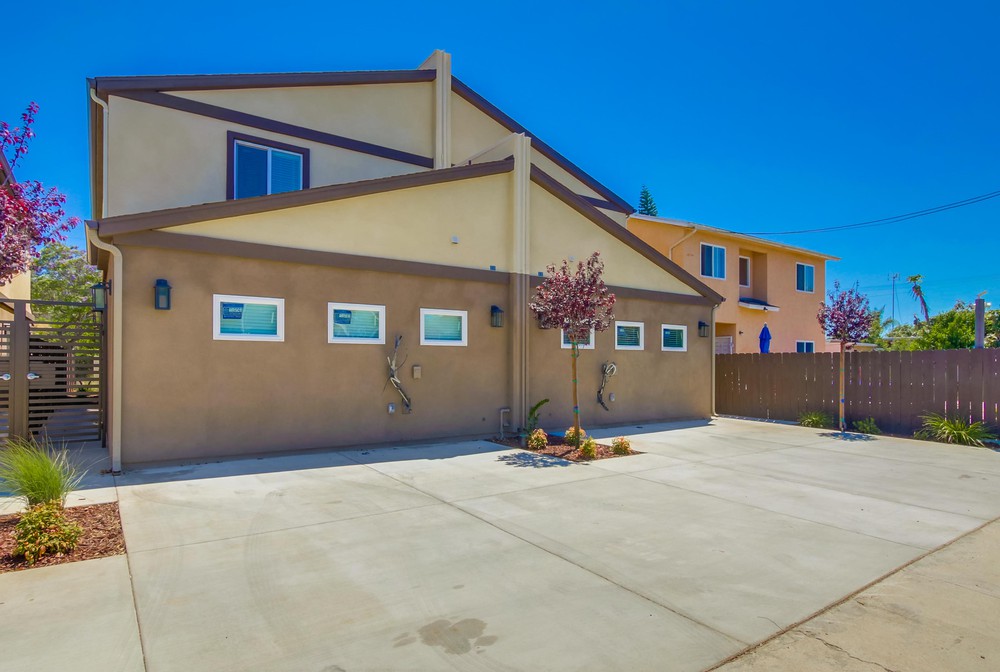 Virtual tour photo 48 of 50 for 4152 Nordica Ave
