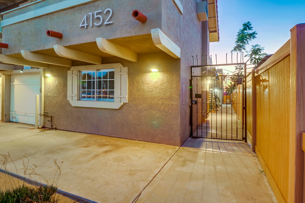 Virtual tour photo 3 of 45 for 4152 Oregon St APT 3