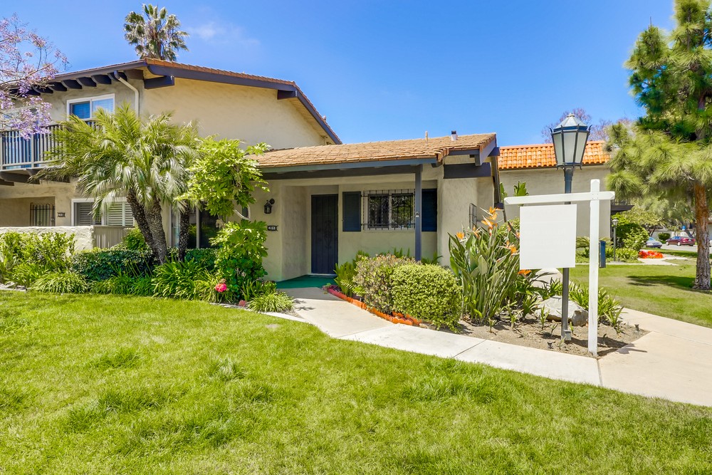 Virtual tour photo 1 of 38 for 4153 Loma Riviera Ln