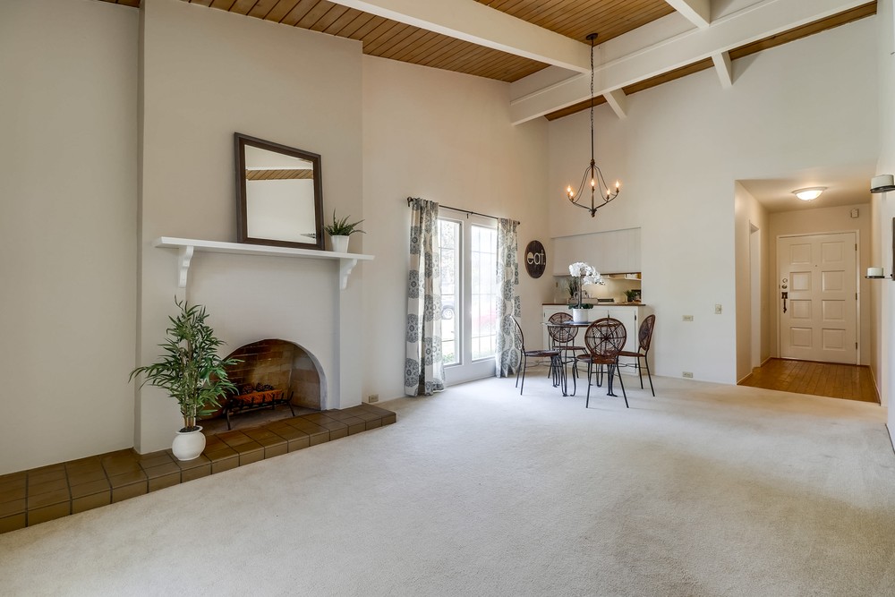 Virtual tour photo 10 of 38 for 4153 Loma Riviera Ln