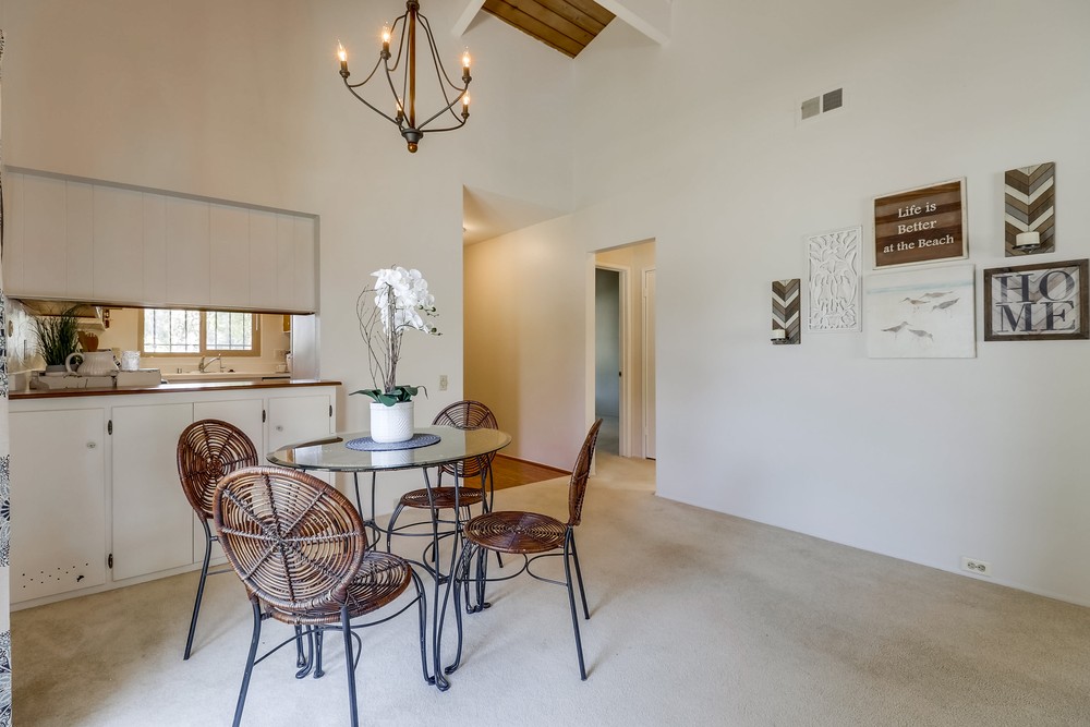 Virtual tour photo 11 of 38 for 4153 Loma Riviera Ln