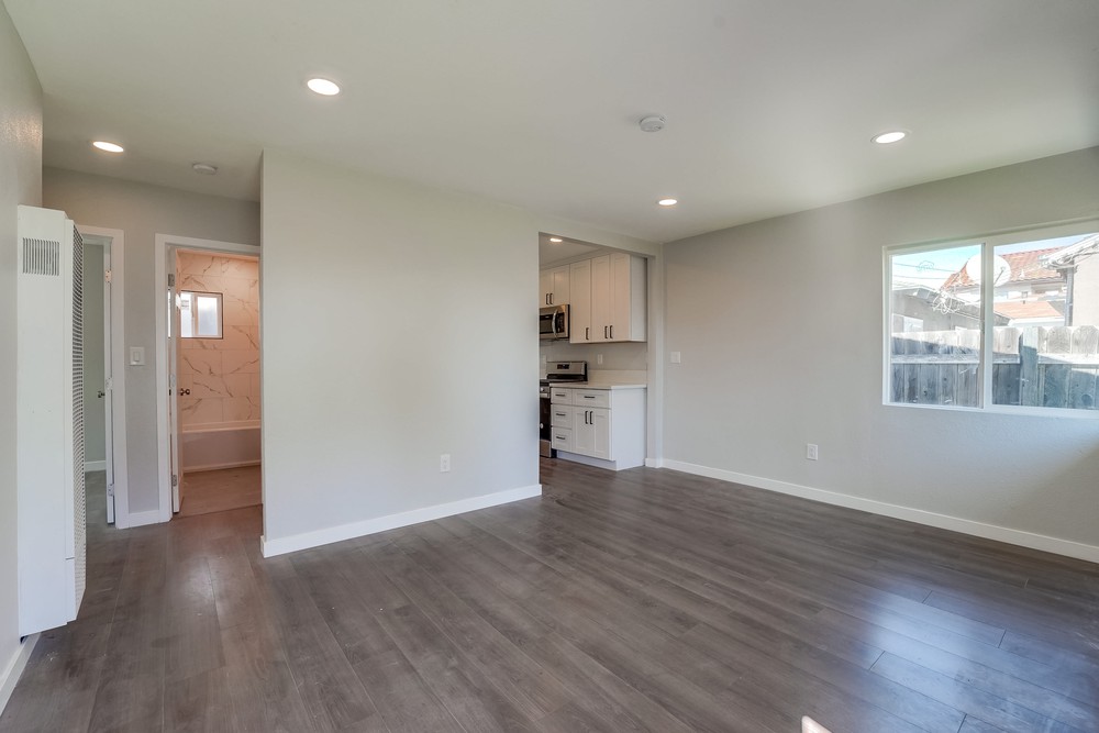Virtual tour photo 8 of 32 for 4158 40th St