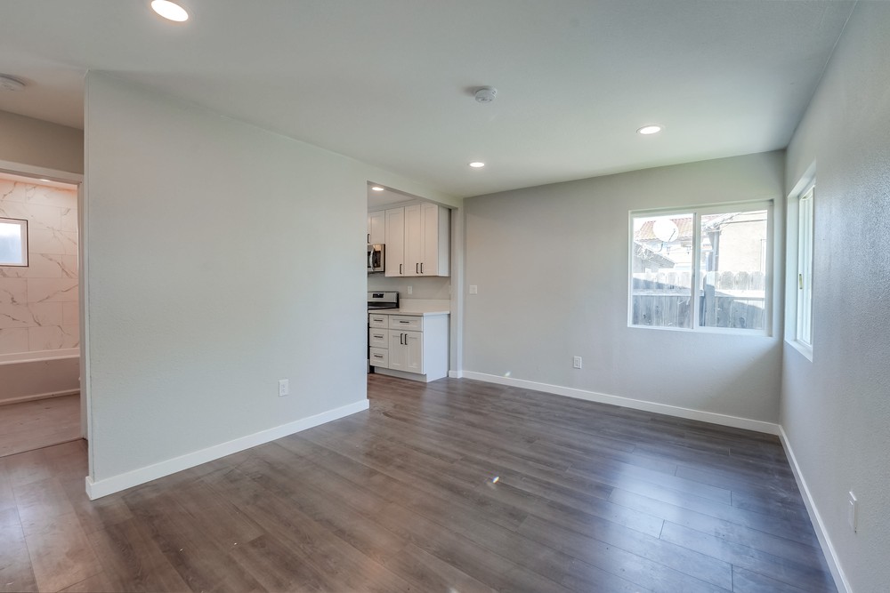 Virtual tour photo 9 of 32 for 4158 40th St