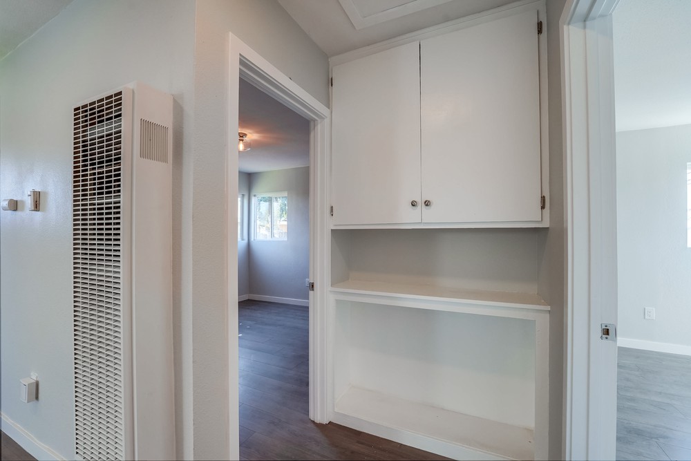 Virtual tour photo 23 of 32 for 4158 40th St