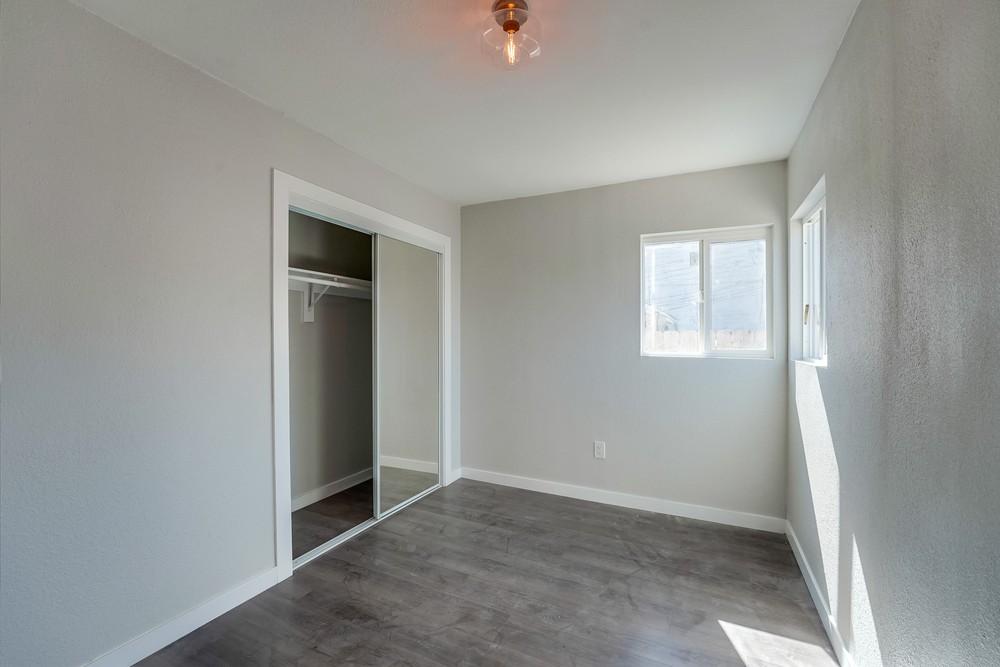 Virtual tour photo 28 of 32 for 4158 40th St