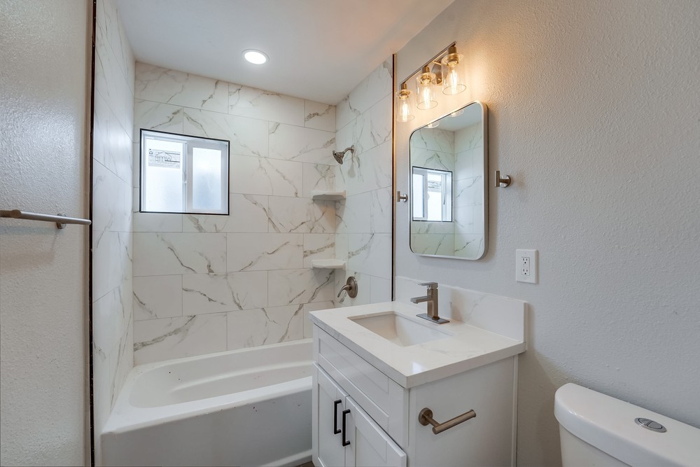 Virtual tour photo 29 of 32 for 4158 40th St