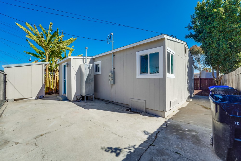 Virtual tour photo 30 of 32 for 4158 40th St