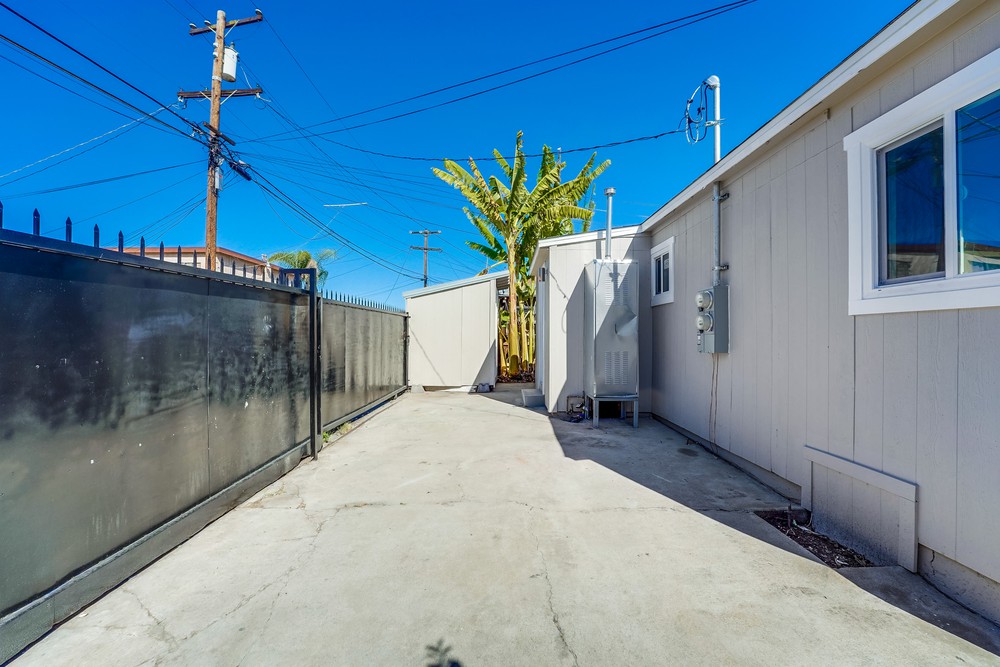 Virtual tour photo 31 of 32 for 4158 40th St