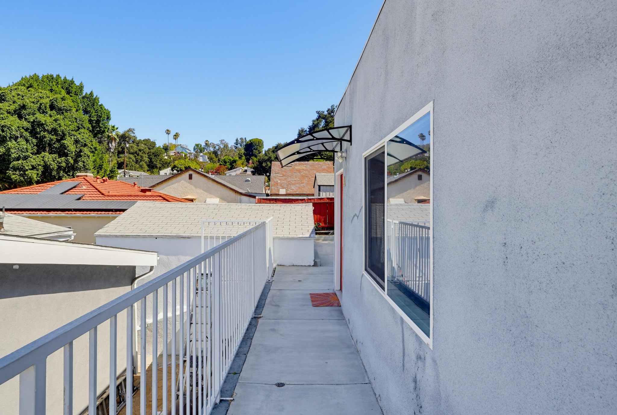 Virtual tour photo 5 of 40 for 416 Sinclair Ave