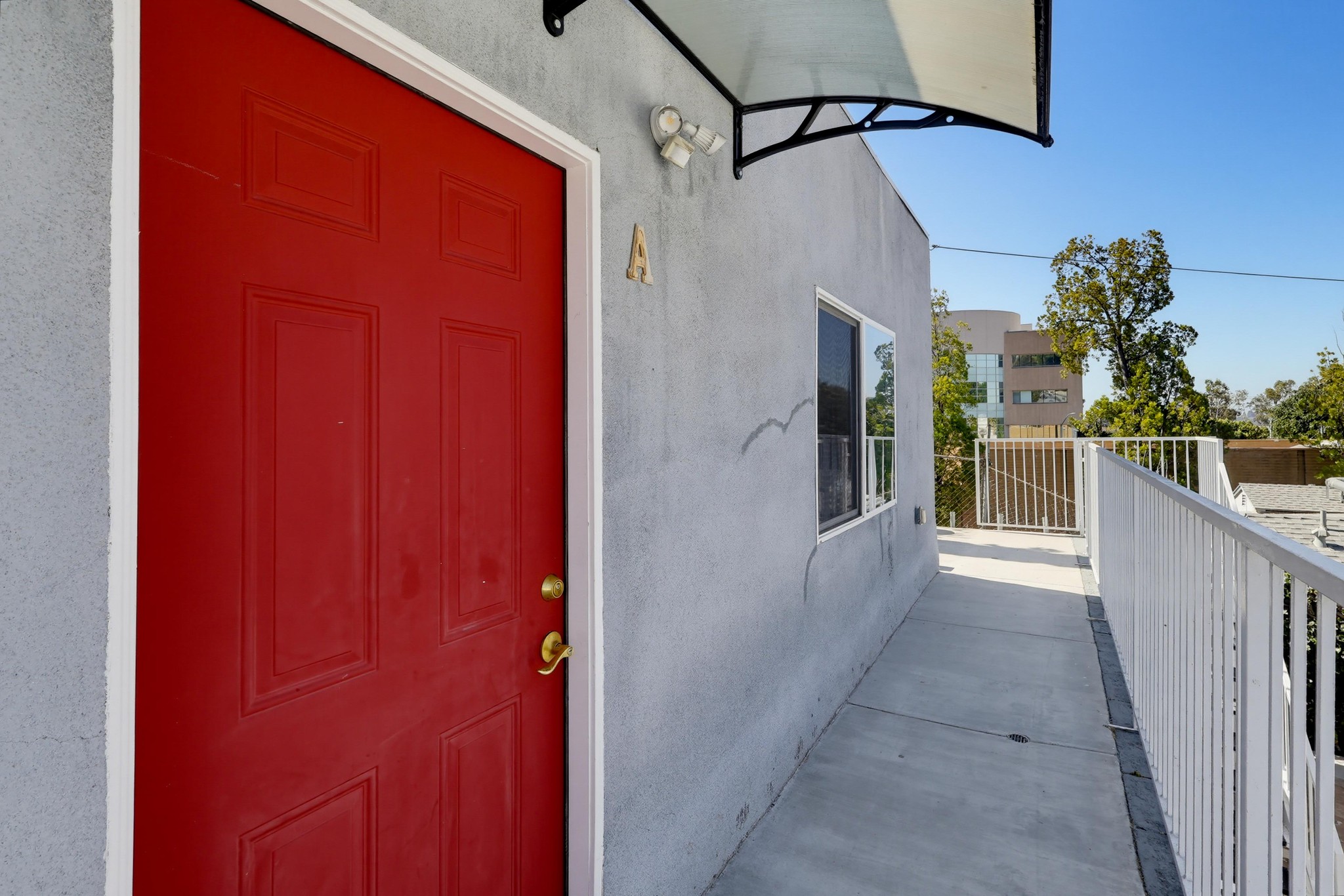 Virtual tour photo 7 of 40 for 416 Sinclair Ave