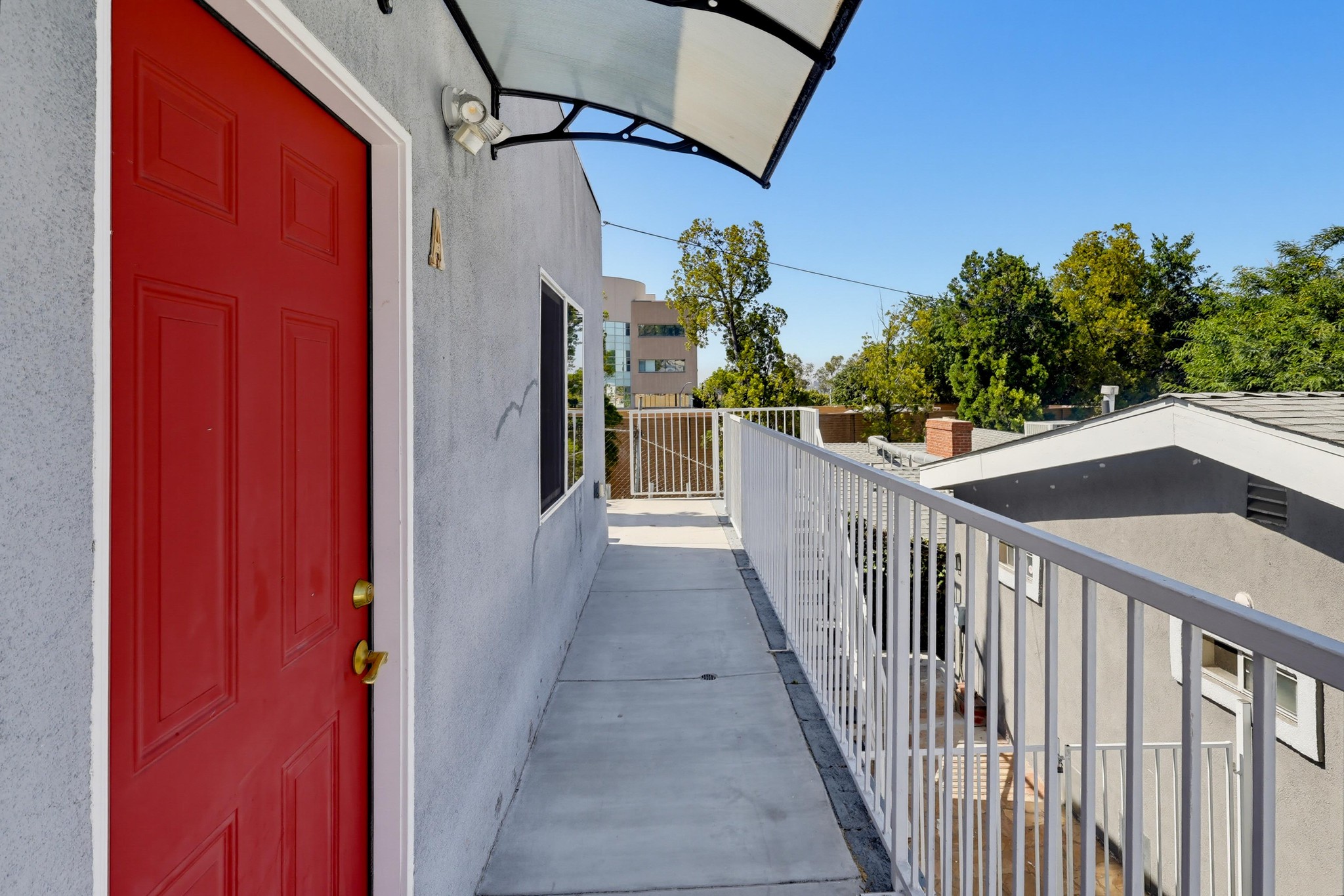 Virtual tour photo 8 of 40 for 416 Sinclair Ave