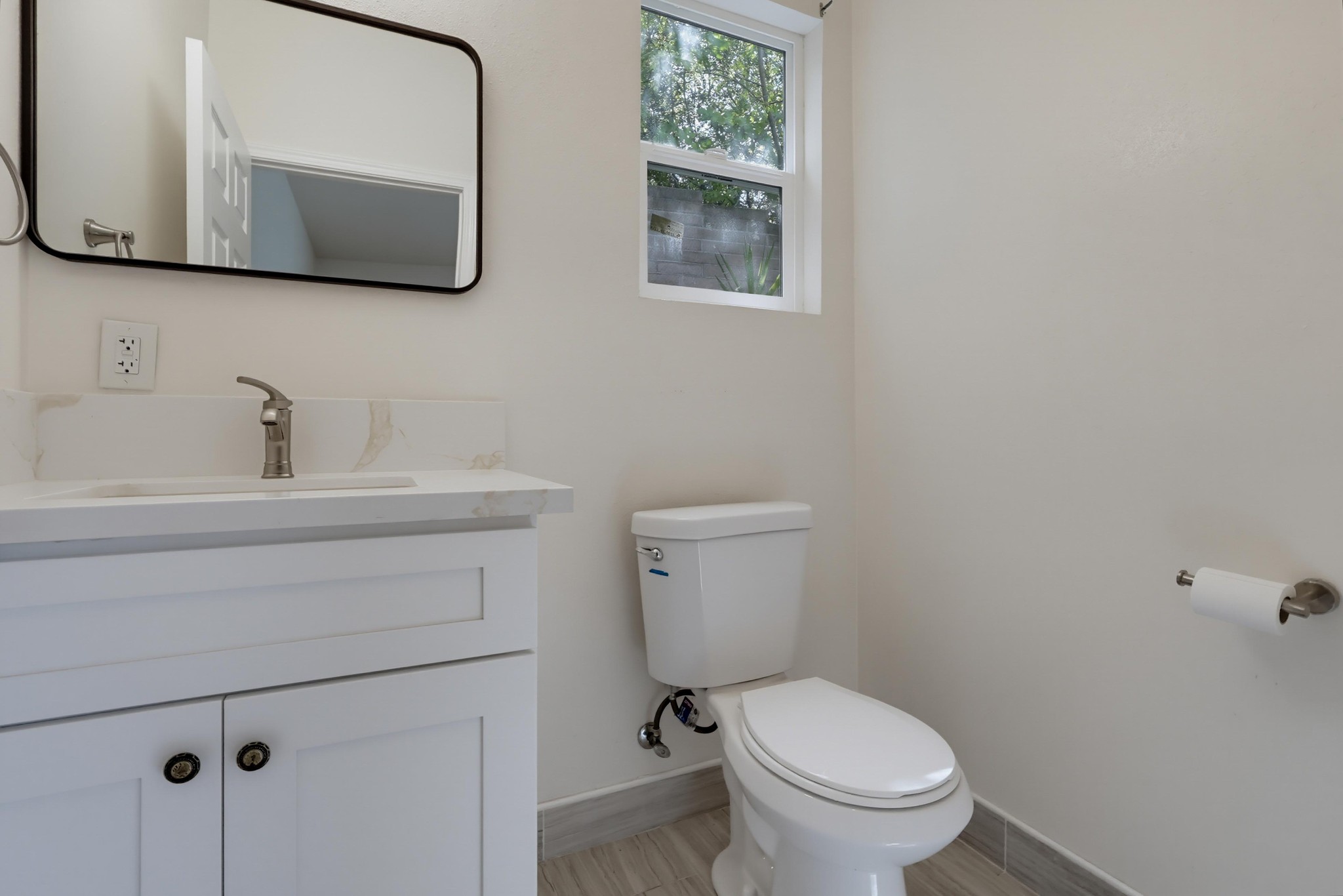 Virtual tour photo 20 of 40 for 416 Sinclair Ave