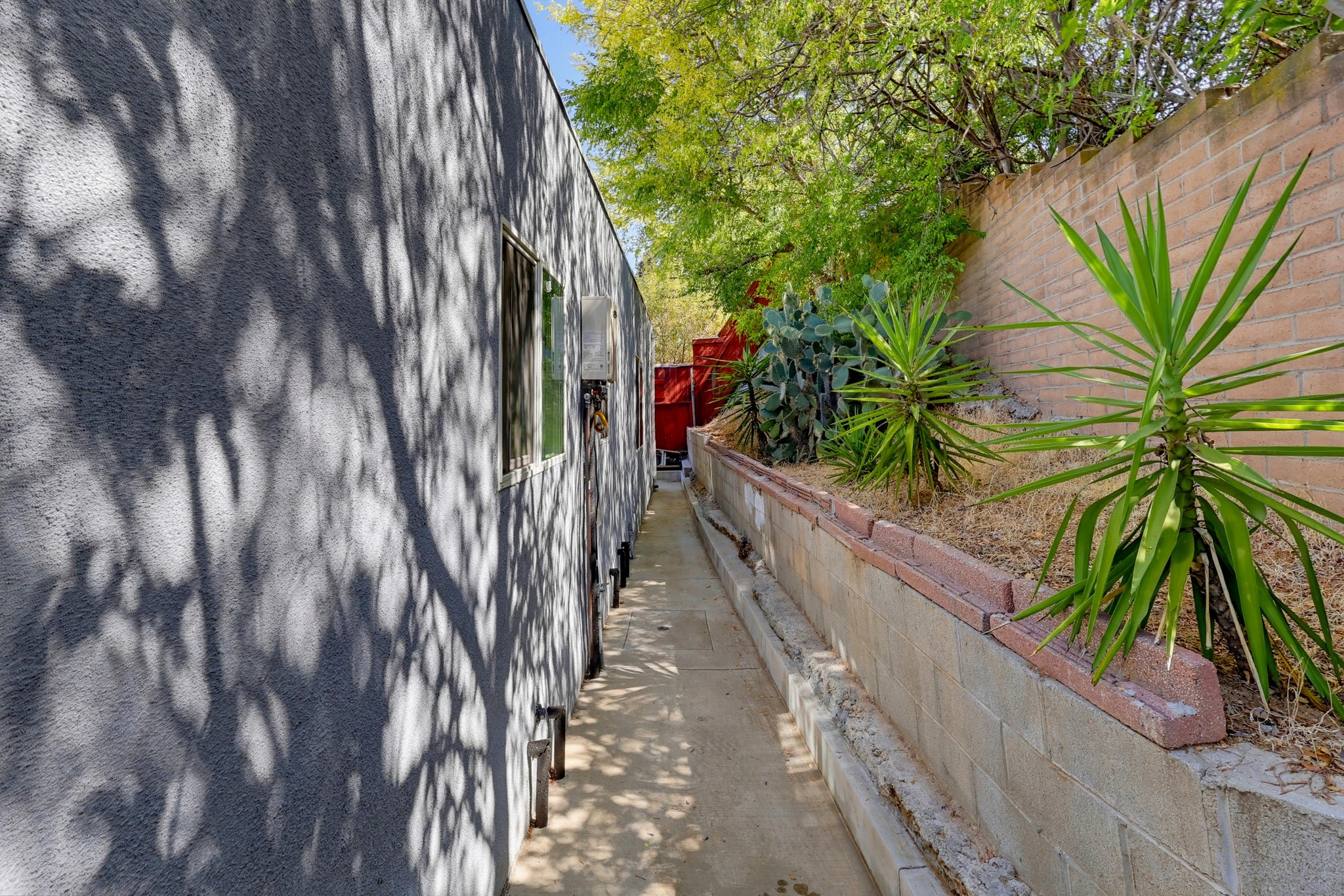 Virtual tour photo 31 of 40 for 416 Sinclair Ave