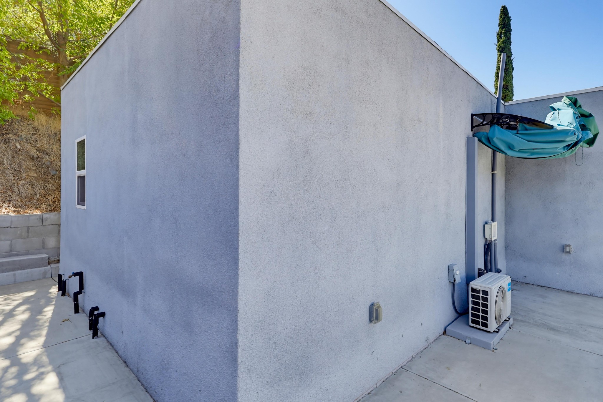 Virtual tour photo 35 of 40 for 416 Sinclair Ave