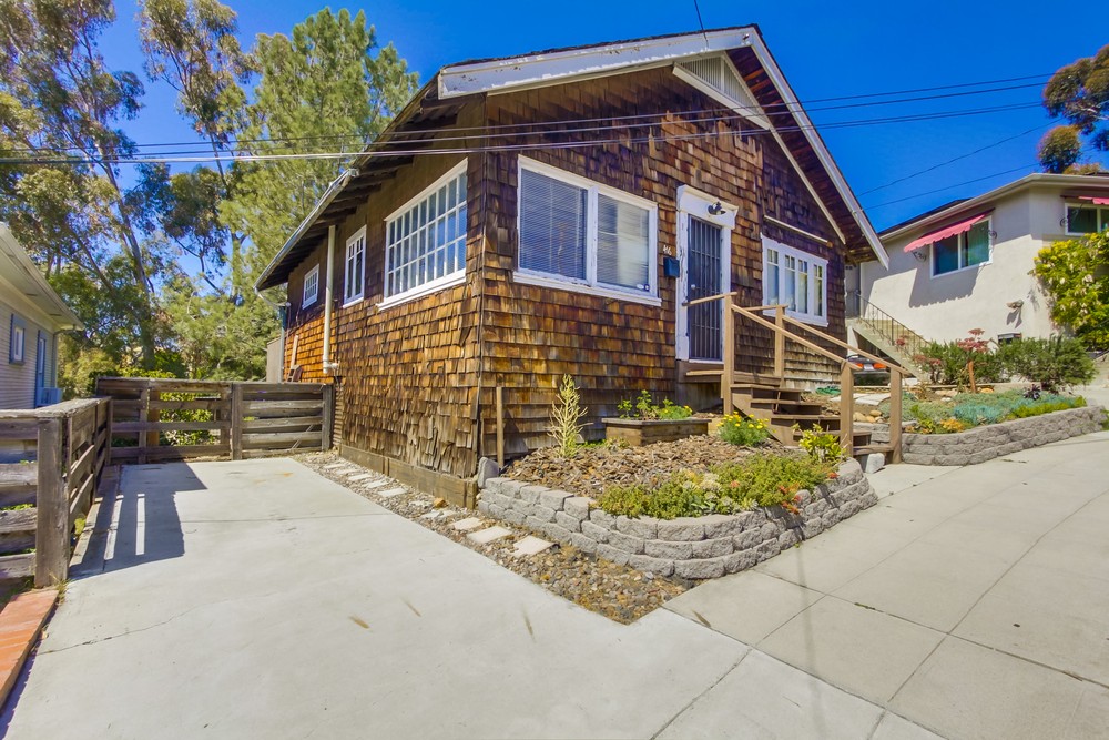 Virtual tour photo 5 of 39 for 416 W Robinson Ave