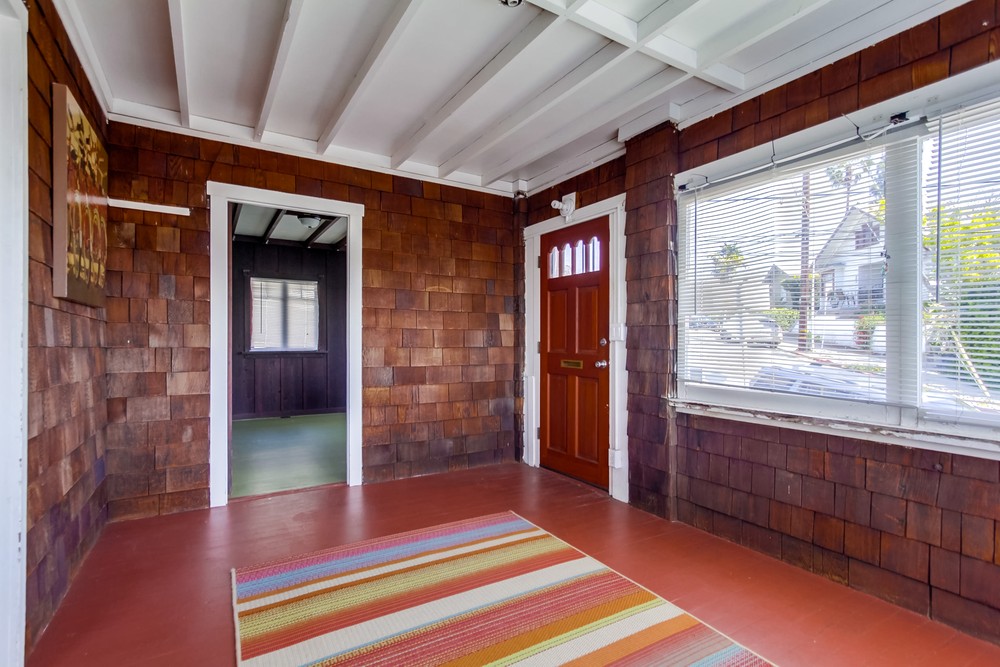 Virtual tour photo 10 of 39 for 416 W Robinson Ave