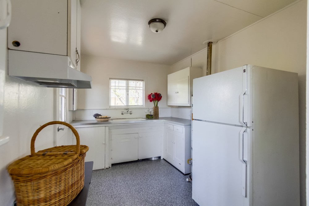 Virtual tour photo 17 of 39 for 416 W Robinson Ave