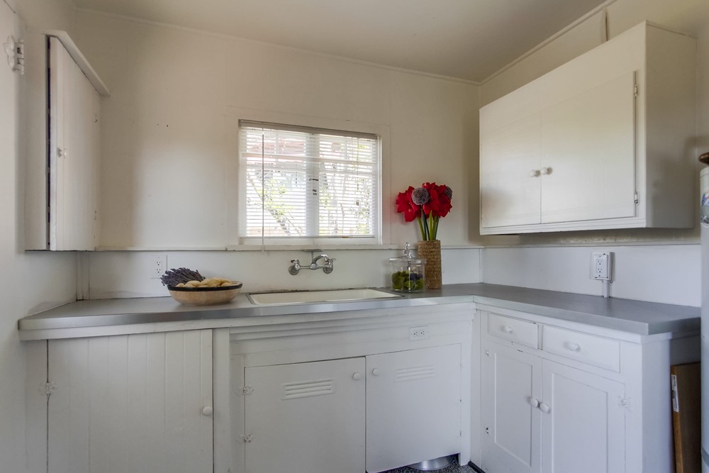Virtual tour photo 19 of 39 for 416 W Robinson Ave
