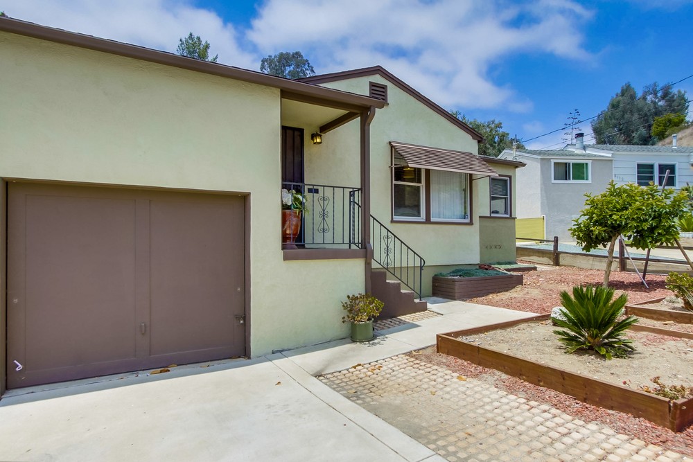 Virtual tour photo 5 of 48 for 4162 60th St