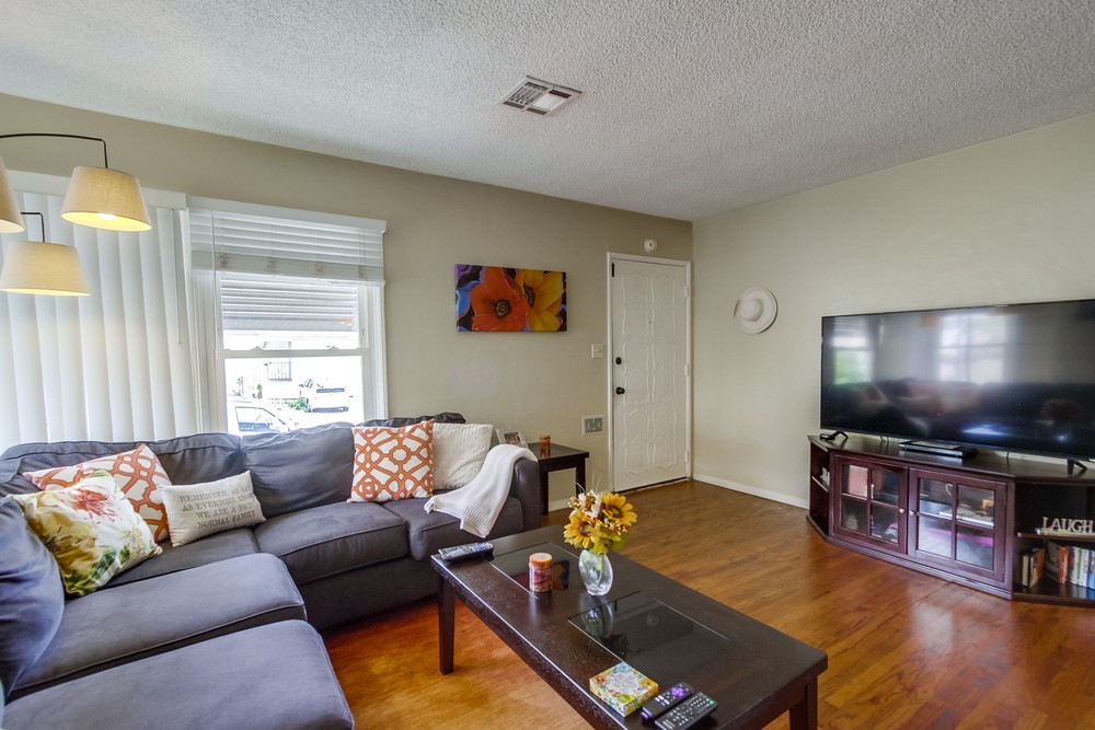 Virtual tour photo 11 of 48 for 4162 60th St
