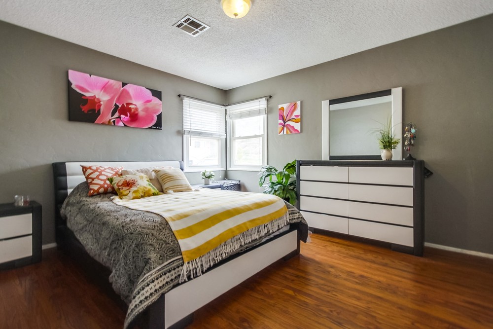 Virtual tour photo 26 of 48 for 4162 60th St