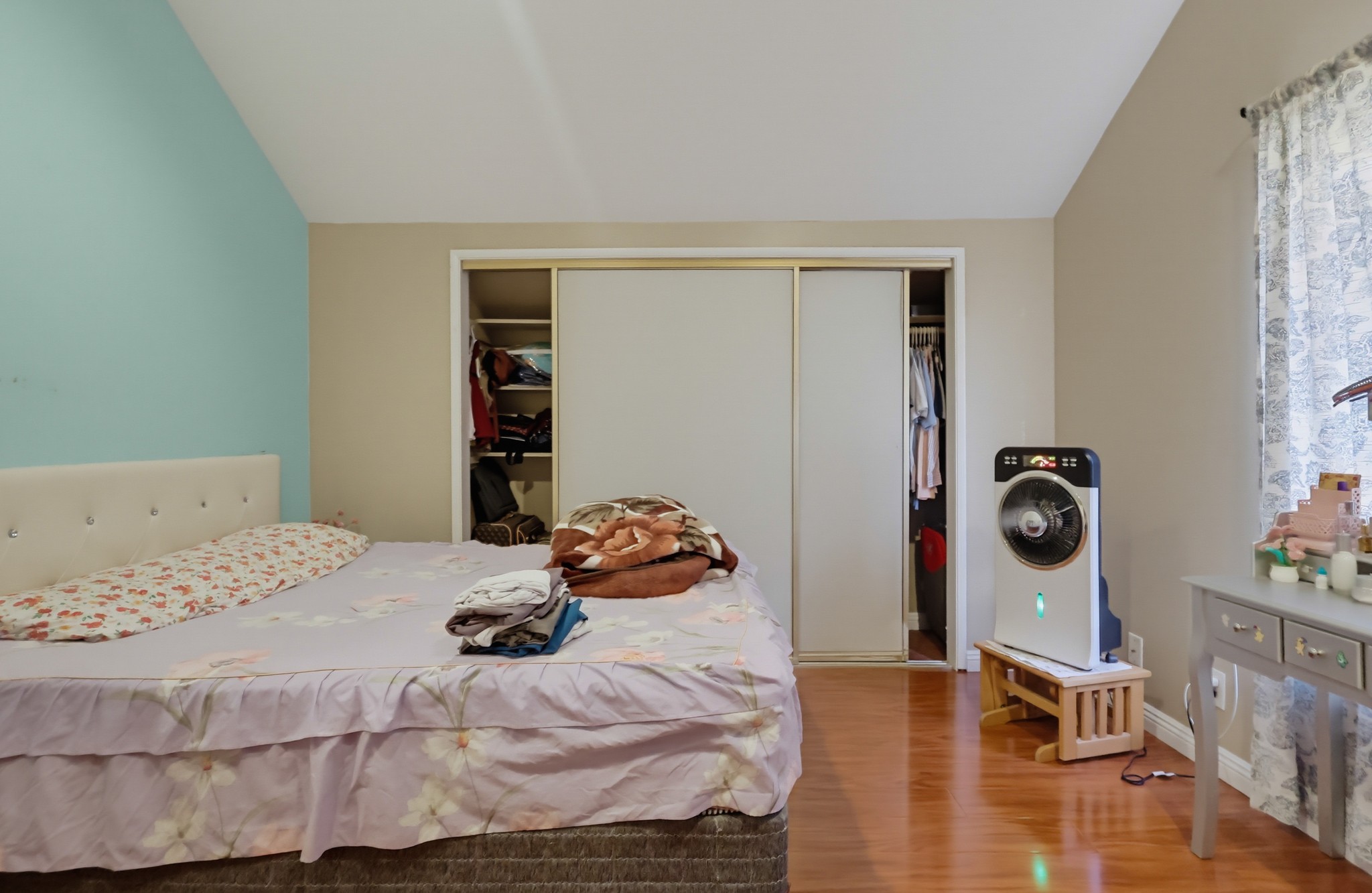 Virtual tour photo 55 of 78 for 4163 160th St