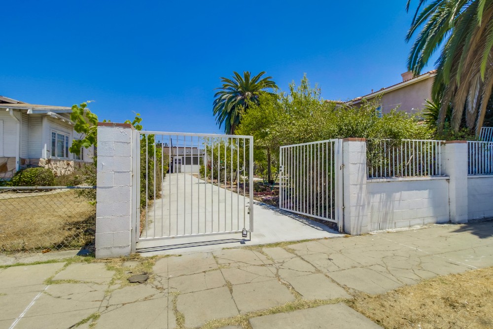 Virtual tour photo 1 of 44 for 4165 Wilson Ave