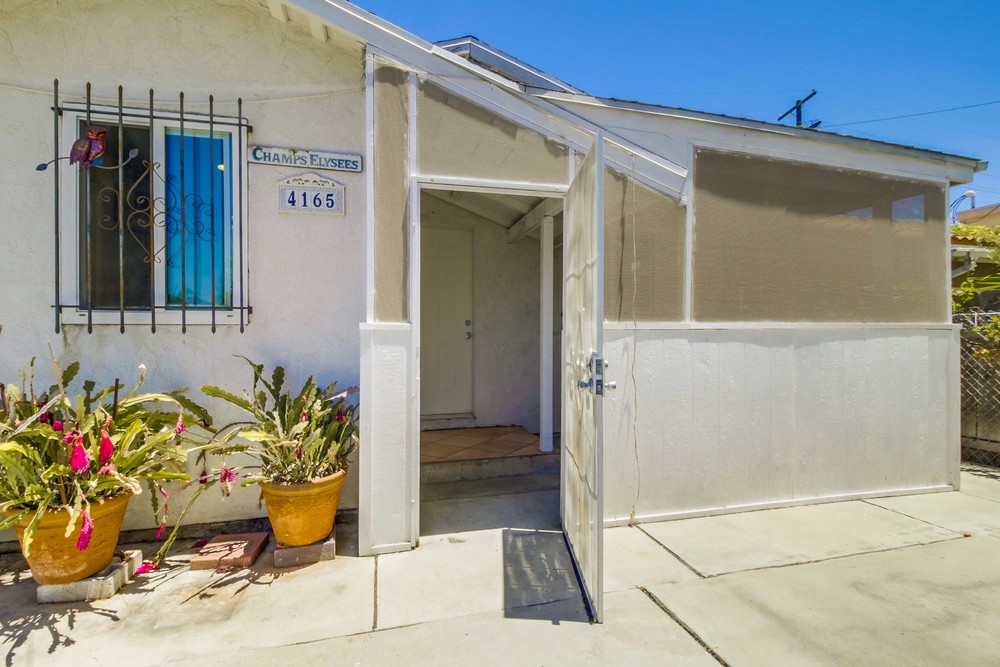 Virtual tour photo 8 of 44 for 4165 Wilson Ave